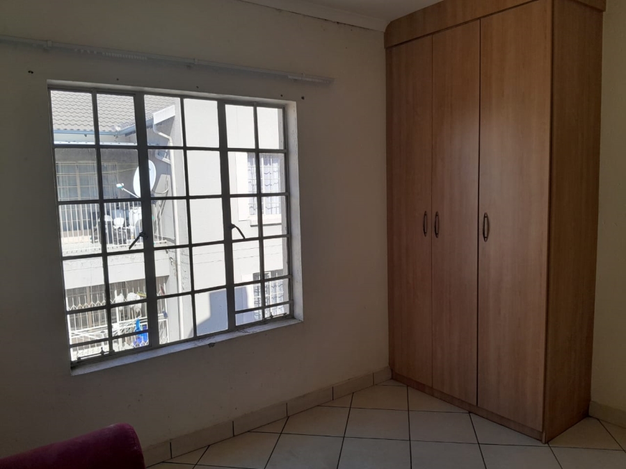2 Bedroom Property for Sale in Waterval East North West